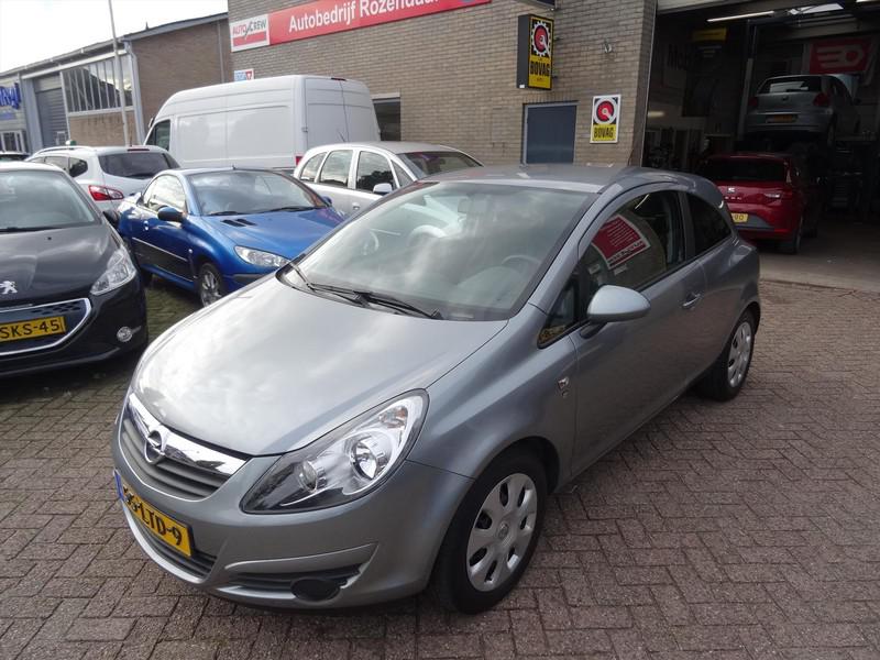 Opel Corsa 1.2 16V 3D