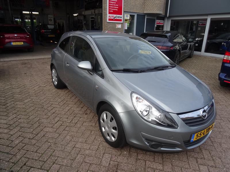 Opel Corsa 1.2 16V 3D