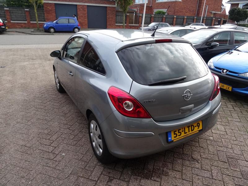 Opel Corsa 1.2 16V 3D