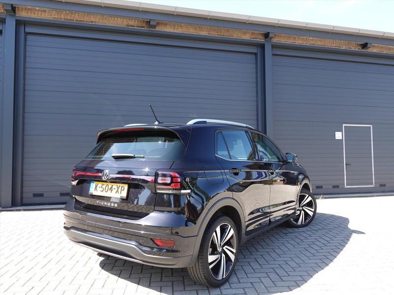VOLKSWAGEN T-Cross 1.0 TSI 110pk DSG R-line RIJKLAAR/TREKHAAK/CARPLAY/CAMERA/LED/NAVI