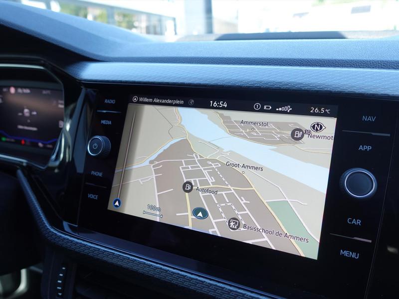 VOLKSWAGEN T-Cross 1.0 TSI 110pk DSG R-line RIJKLAAR/TREKHAAK/CARPLAY/CAMERA/LED/NAVI