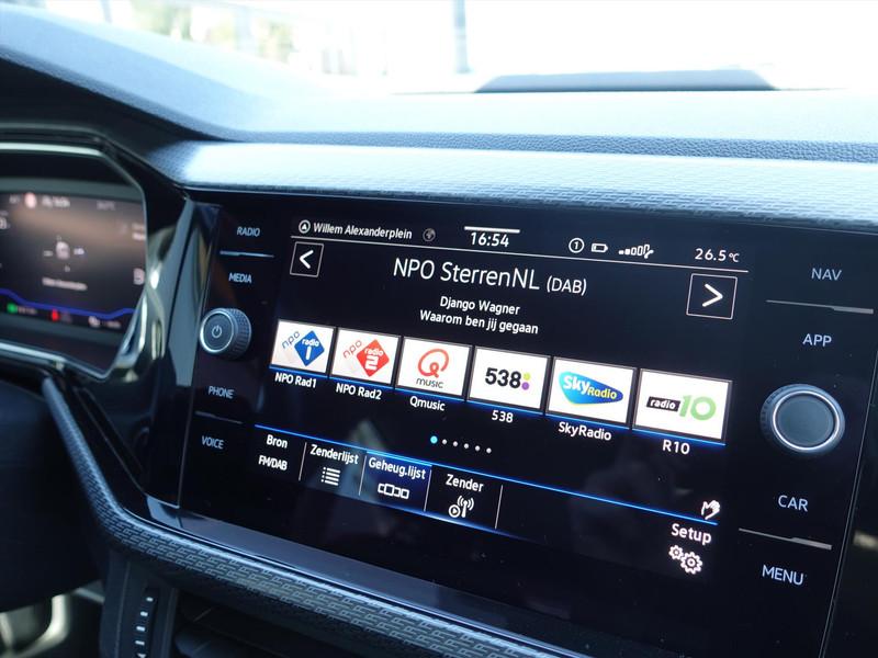 VOLKSWAGEN T-Cross 1.0 TSI 110pk DSG R-line RIJKLAAR/TREKHAAK/CARPLAY/CAMERA/LED/NAVI