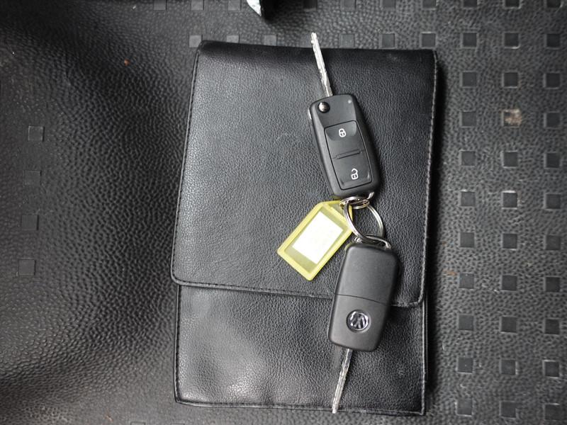 Volkswagen Transporter 2.0 D 75KW AIRCO TREKHAAK BT AUDIO 