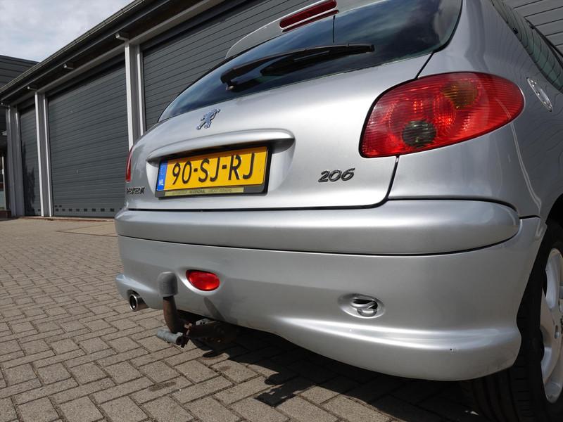 PEUGEOT 206 1.4 16V QUICKSILVER 3D Quicksilver