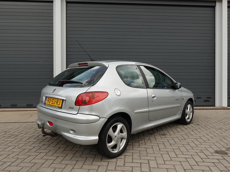 PEUGEOT 206 1.4 16V QUICKSILVER 3D Quicksilver