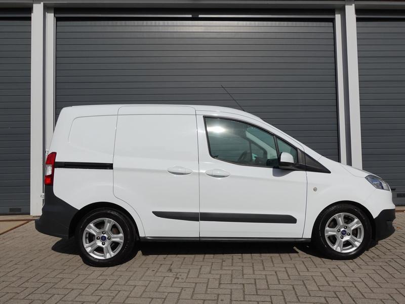 Ford Transit Courier 1.5 TDCI 55KW 