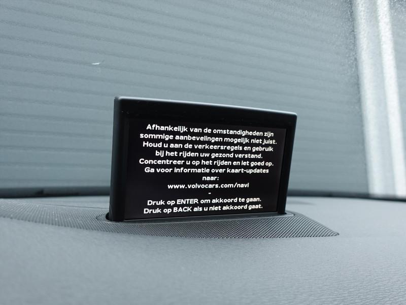 VOLVO V70 2.0 107KW Kinetic TREKHAAK YOUNGTIMER LEDER CRUISE 