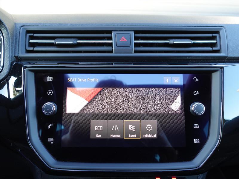 SEAT Ibiza 1.0TSI 95pk FR Business Intense PANO LED CARPLAY CRUISE CLIMA PDC 