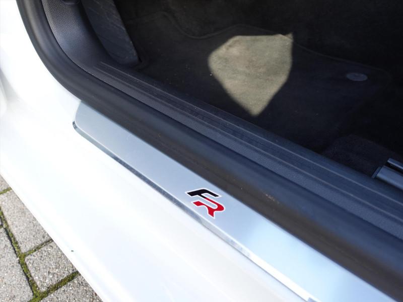 Seat Leon Sportstourer 1.4 EcoTSI 150PK DSG-7 FR Business Intense PANO FULL LINK SFEER LED ALCANTARA CRUISE PDC