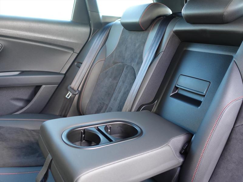 Seat Leon Sportstourer 1.4 EcoTSI 150PK DSG-7 FR Business Intense PANO FULL LINK SFEER LED ALCANTARA CRUISE PDC