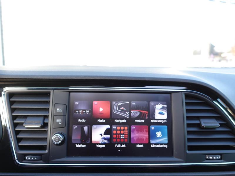 Seat Leon Sportstourer 1.4 EcoTSI 150PK DSG-7 FR Business Intense PANO FULL LINK SFEER LED ALCANTARA CRUISE PDC