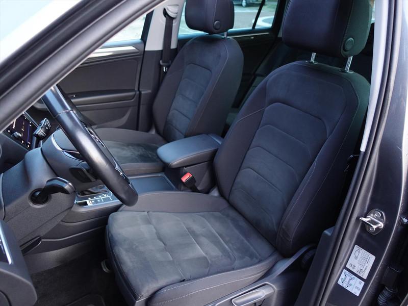 VOLKSWAGEN Tiguan 1.5 TSI ACT 150pk DSG Highline ELEKTR TREKHAAK HEAD UP PANO LED MASSAGE PARK ASSIST
