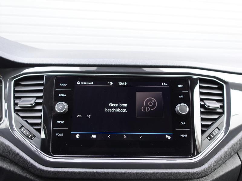 VOLKSWAGEN T-Roc 1.5 TSI 150pk 7-DSG Sport RIJKLAARPRIJS TREKHAAK BLINDSPOT CARPLAY LED NAVI STOELVERWARMING CAMERA 