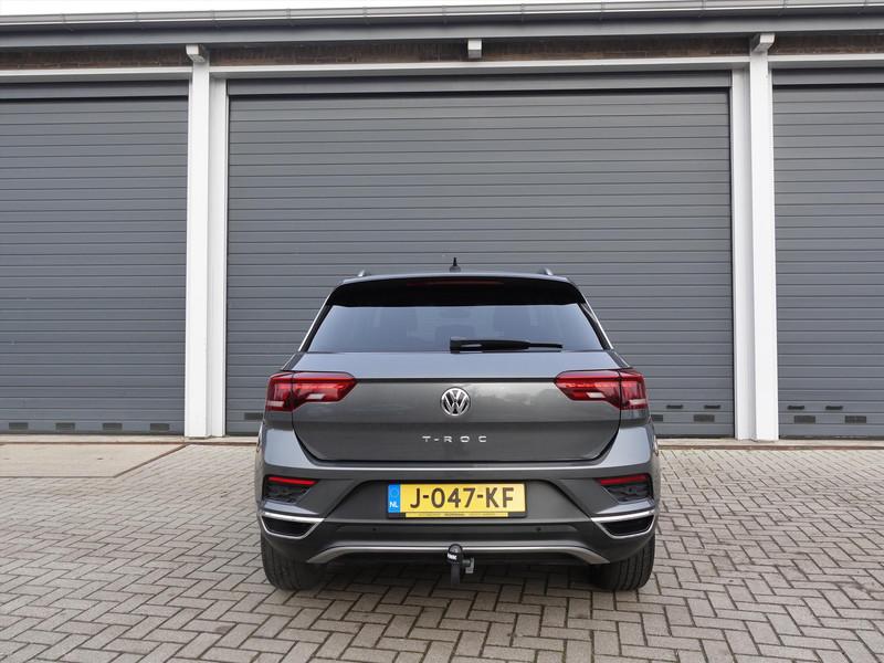 VOLKSWAGEN T-Roc 1.5 TSI 150pk 7-DSG Sport RIJKLAARPRIJS TREKHAAK BLINDSPOT CARPLAY LED NAVI STOELVERWARMING CAMERA 