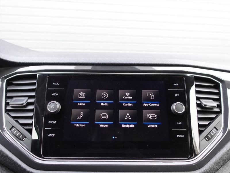 VOLKSWAGEN T-Roc 1.5 TSI 150pk 7-DSG Sport RIJKLAARPRIJS TREKHAAK BLINDSPOT CARPLAY LED NAVI STOELVERWARMING CAMERA 