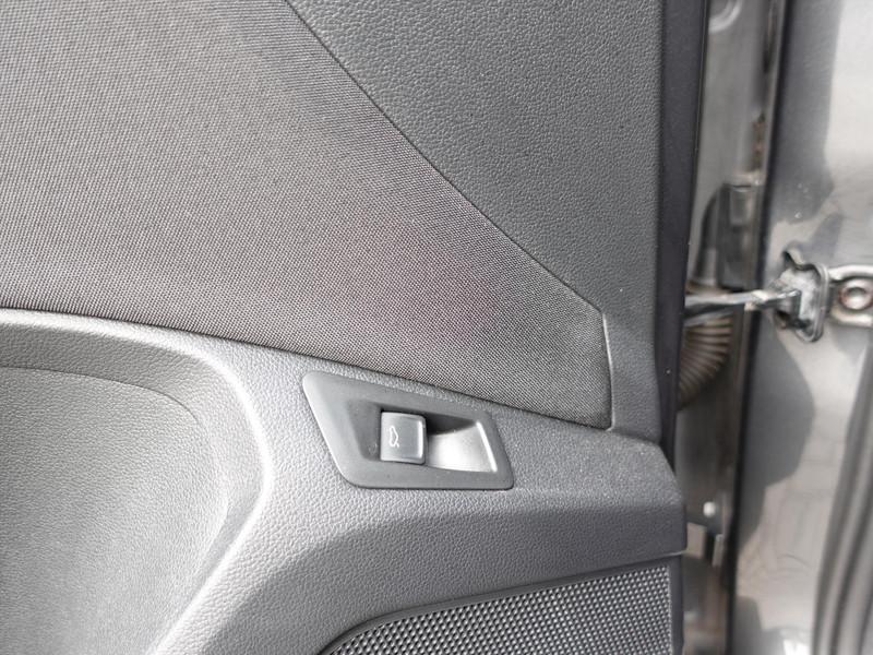 VOLKSWAGEN T-Roc 1.5 TSI 150pk 7-DSG Sport RIJKLAARPRIJS TREKHAAK BLINDSPOT CARPLAY LED NAVI STOELVERWARMING CAMERA 