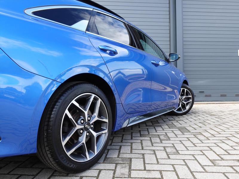 Kia Proceed 1.4 T-GDi 140pk GT-Line RIJKLAAR 1e EIGENAAR PANO STOEL/STUUR VERWARMING CARPLAY CAMERA CRUISE