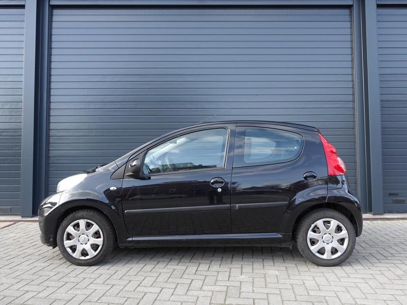 PEUGEOT 107 1.0 12V 5DR APK 03-2027 AIRCO ELKTR RAMEN RADIO