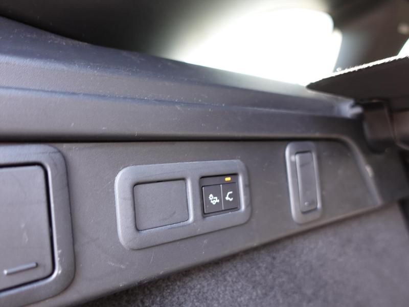 LAND ROVER Range Rover Velar P400e 404pk AWD AUT R-Dynamic S RIJKLAAR 1E EIGENAAR ELEKTR TREKHAAK MERIDAN LED CARPLAY ALCANTARA 