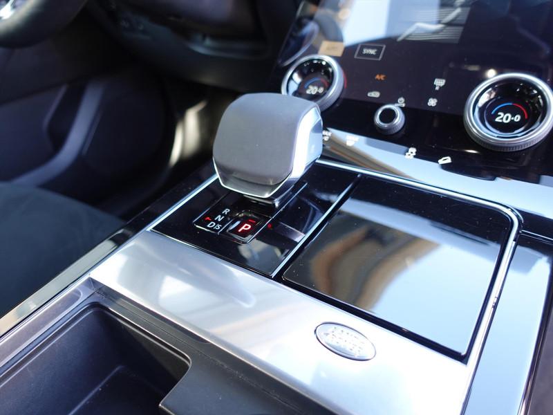 LAND ROVER Range Rover Velar P400e 404pk AWD AUT R-Dynamic S RIJKLAAR 1E EIGENAAR ELEKTR TREKHAAK MERIDAN LED CARPLAY ALCANTARA 