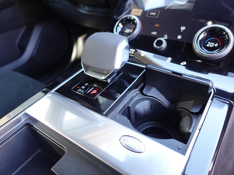LAND ROVER Range Rover Velar P400e 404pk AWD AUT R-Dynamic S RIJKLAAR 1E EIGENAAR ELEKTR TREKHAAK MERIDAN LED CARPLAY ALCANTARA 