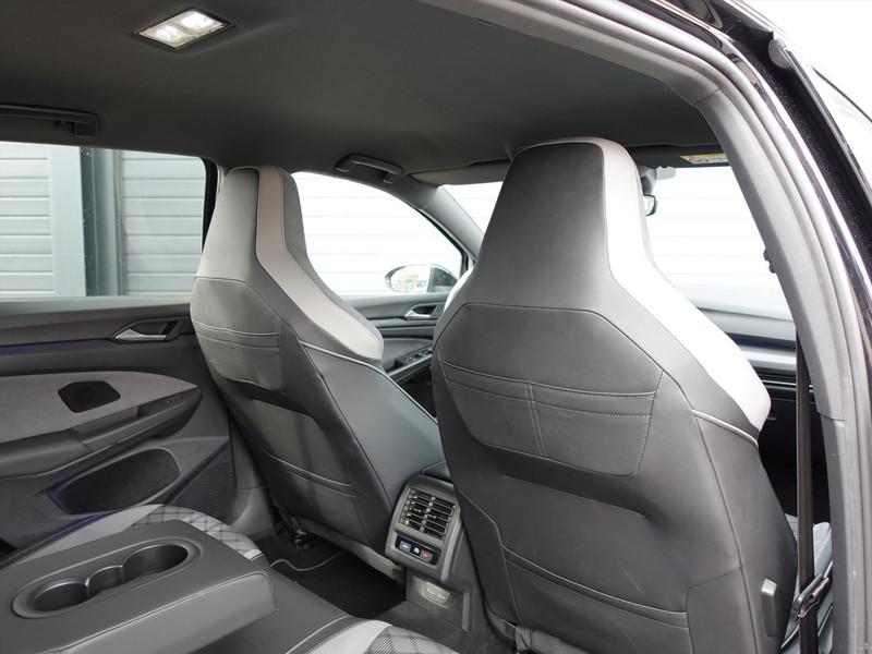 VOLKSWAGEN Golf Variant 1.5 eTSI 150pk DSG-7 R-Line Business RIJKLAAR IQ LED ELEKTR TREKHAAK HARMAN KARDON  WINTERPAKET BLINDSPOT PARK ASSIST