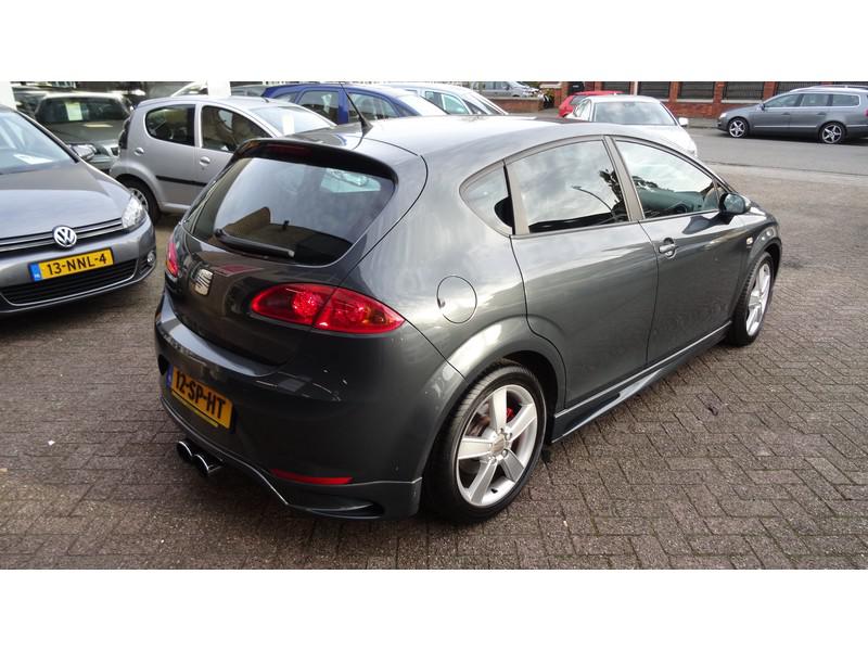 SEAT Leon 2.0 TFSI 16V 136KW YOUGNTIMER BTW AUTO