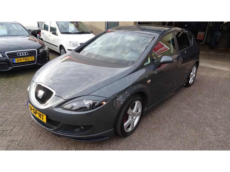 SEAT Leon 2.0 TFSI 16V 136KW YOUGNTIMER BTW AUTO