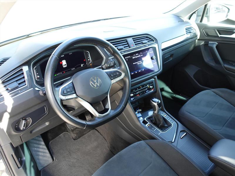 VOLKSWAGEN Tiguan 1.4 TSI eHybrid 245pk DSG Elegance RIJKLAAR PANO IQ LIGHT KEYLESS PARK ASSIST SFEER VERLICHTING