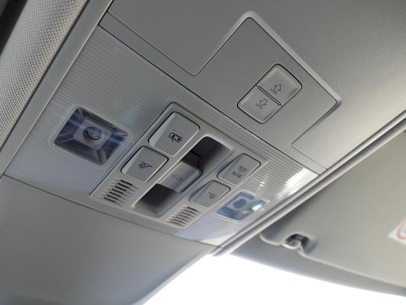 VOLKSWAGEN Tiguan 1.4 TSI eHybrid 245pk DSG Elegance RIJKLAAR PANO IQ LIGHT KEYLESS PARK ASSIST SFEER VERLICHTING