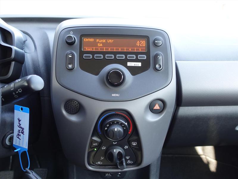 PEUGEOT 108 1.0 e-VTi 72pk 5D Active RIJKLAAR ALL SEASON AIRCO DAB+ BT AUDIO ELKTR RAMEN 