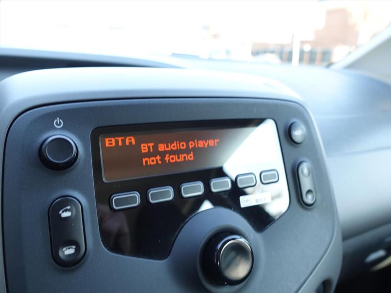 PEUGEOT 108 1.0 e-VTi 72pk 5D Active RIJKLAAR ALL SEASON AIRCO DAB+ BT AUDIO ELKTR RAMEN 