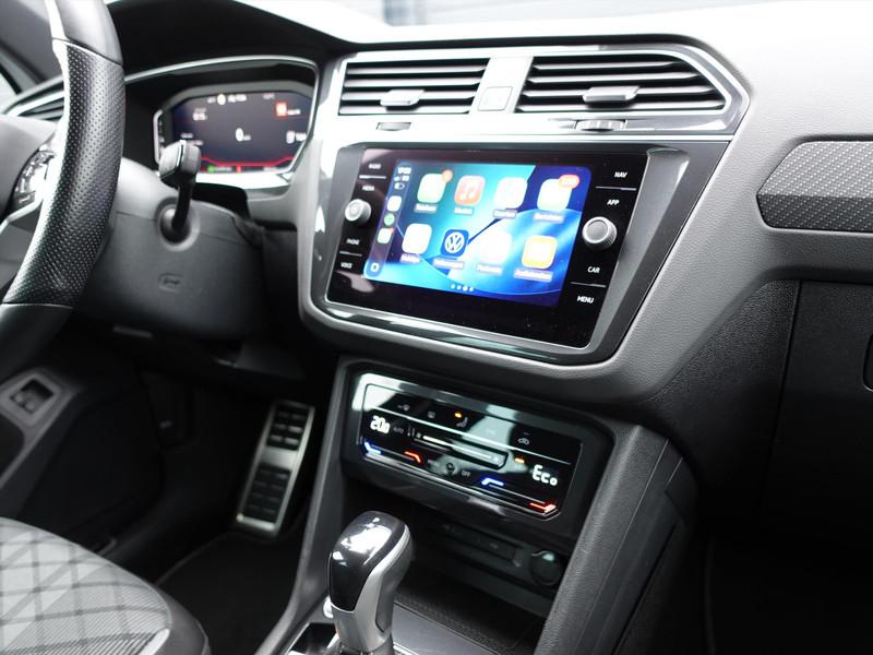 VOLKSWAGEN Tiguan 1.4 TSI eHybrid 245pk DSG R-Line Business+ TREKHAAK IQ LED IQ DRIVE BLIND SPOT PARK ASSIST CARPLAY