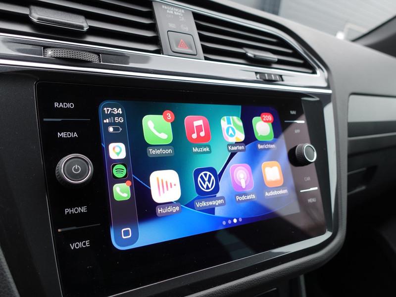 VOLKSWAGEN Tiguan 1.4 TSI eHybrid 245pk DSG R-Line Business+ TREKHAAK IQ LED IQ DRIVE BLIND SPOT PARK ASSIST CARPLAY