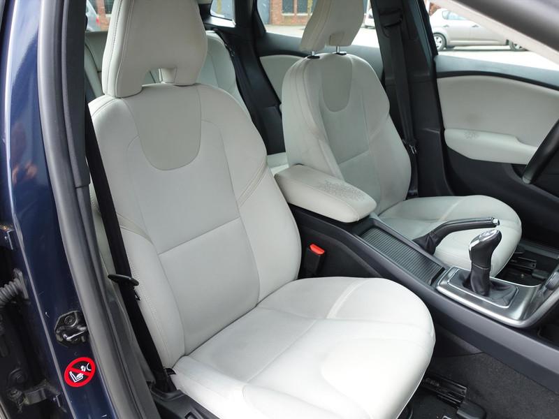 Volvo V40 1.6 D2 115PK Momentum 