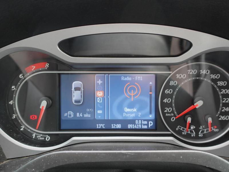 Ford S-Max 2.0 16V  EcoBoost 203PK PowerShift 5 persoons RIJKLAAR KEYLESS ENTRY/START CLIMA CRUISE VOORRUITVERWARMING NAVI  