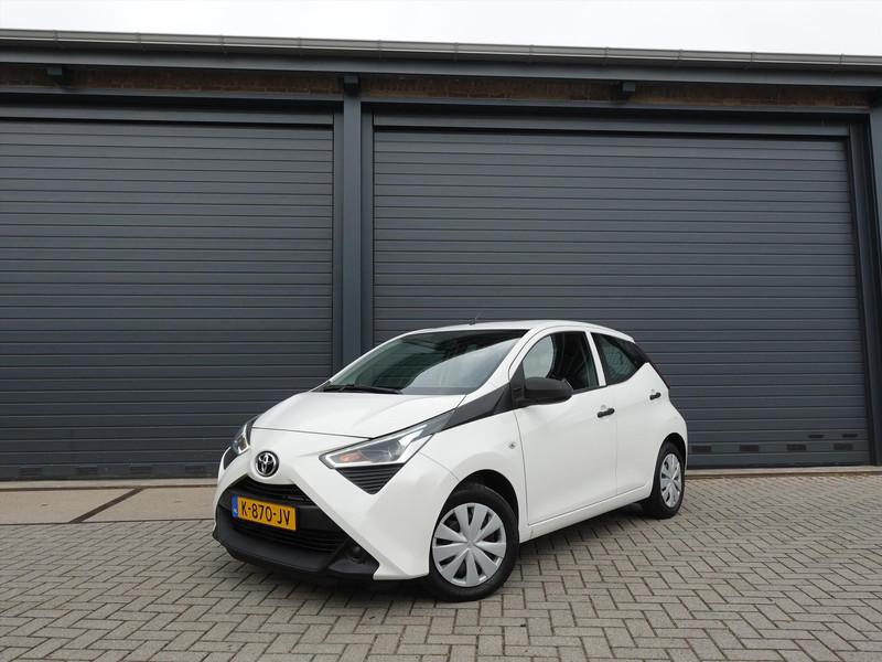 Toyota Aygo 1.0 VVT-i 72pk 5D x-fun CRUISE AIRCO BT/DAB+ AUDIO 