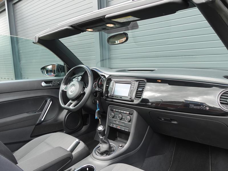 VOLKSWAGEN Beetle 1.2 TSI Design RIJKLAAR/STOELVERWARMING/CLIMA/PDC/NAVI/