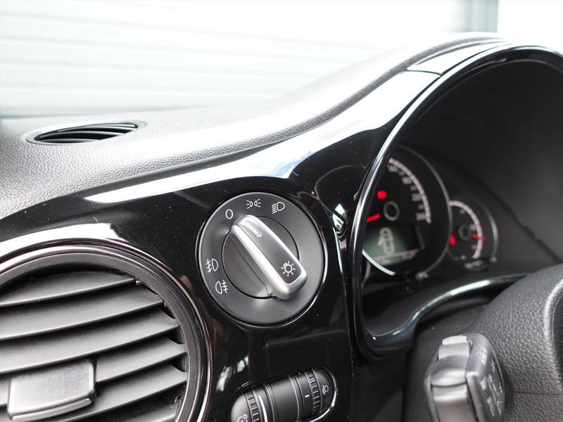 VOLKSWAGEN Beetle 1.2 TSI Design RIJKLAAR/STOELVERWARMING/CLIMA/PDC/NAVI/
