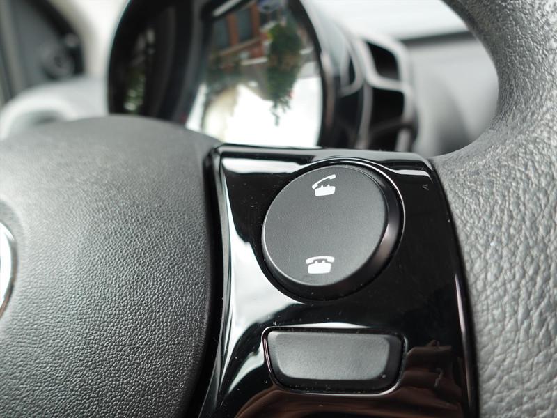 TOYOTA Aygo 1.0 VVT-i 72pk 5D x-fun RIJKLAAR/NL AUTO/CRUISE/AIRCO/DAB+