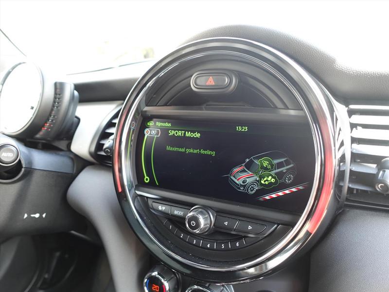MINI Mini Cooper S JCW RIJKLAAR/PANO/H&K/HUD/DCC/STOELVERWARMING