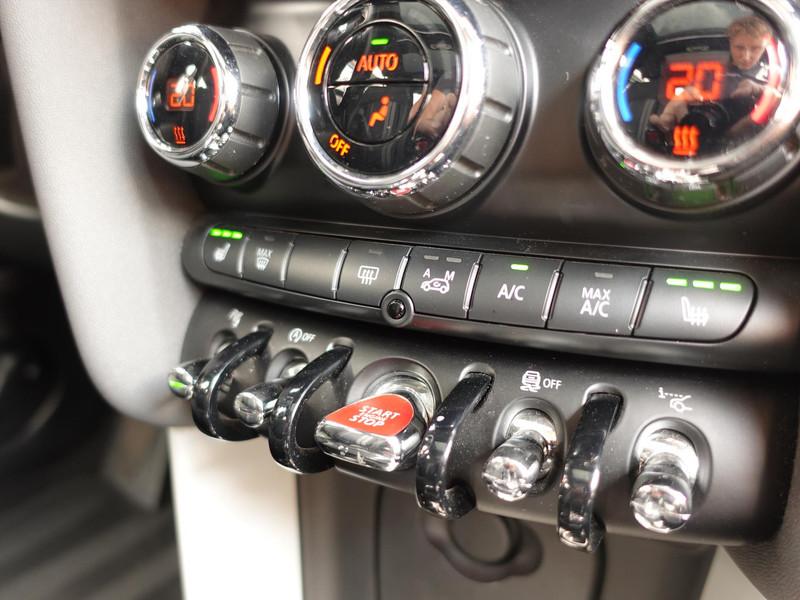 MINI Mini Cooper S JCW RIJKLAAR/PANO/H&K/HUD/DCC/STOELVERWARMING