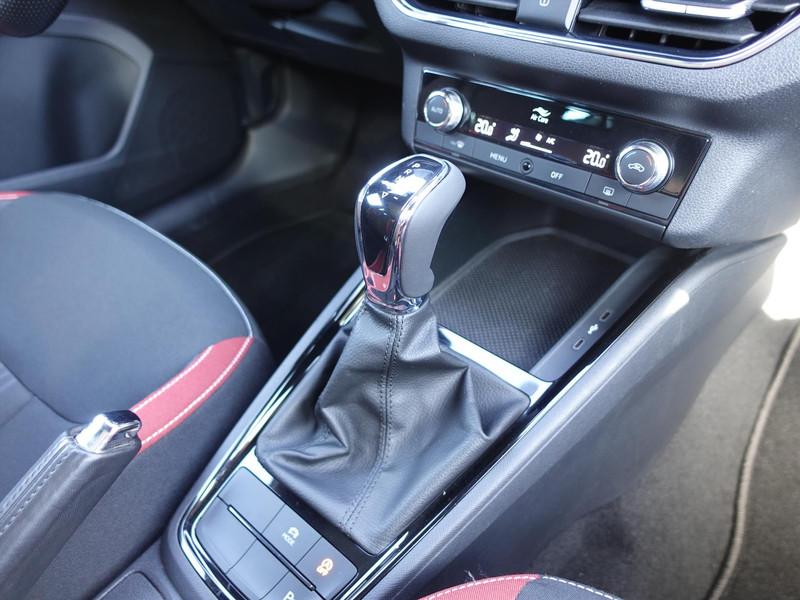 SKODA Kamiq 1.0 TSI 110pk DSG Monte Carlo RIJKLAAR/PANO/KEYLESS/MATRIX/CAMERA/CARPLAY/ACC