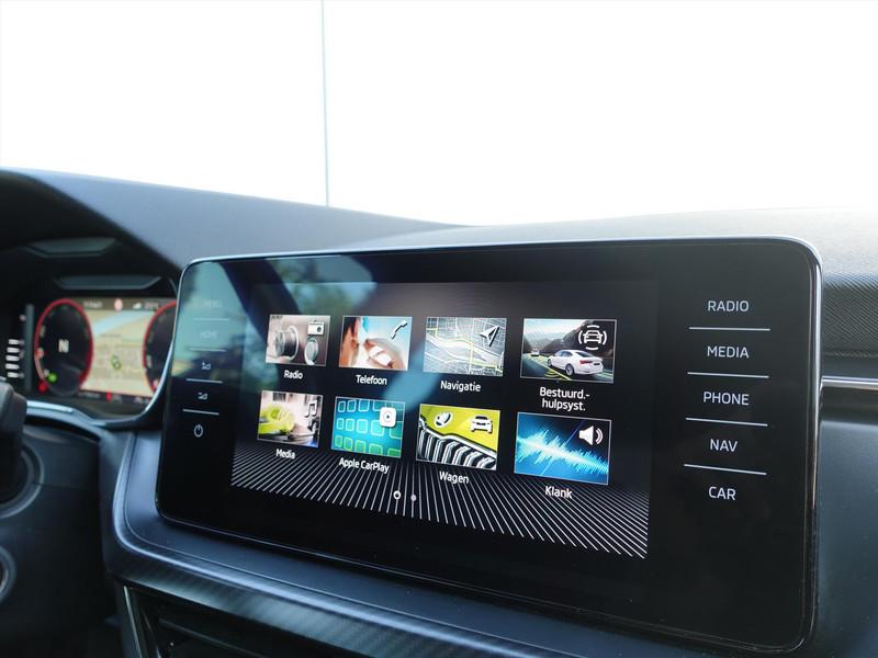 SKODA Kamiq 1.0 TSI 110pk DSG Monte Carlo RIJKLAAR/PANO/KEYLESS/MATRIX/CAMERA/CARPLAY/ACC