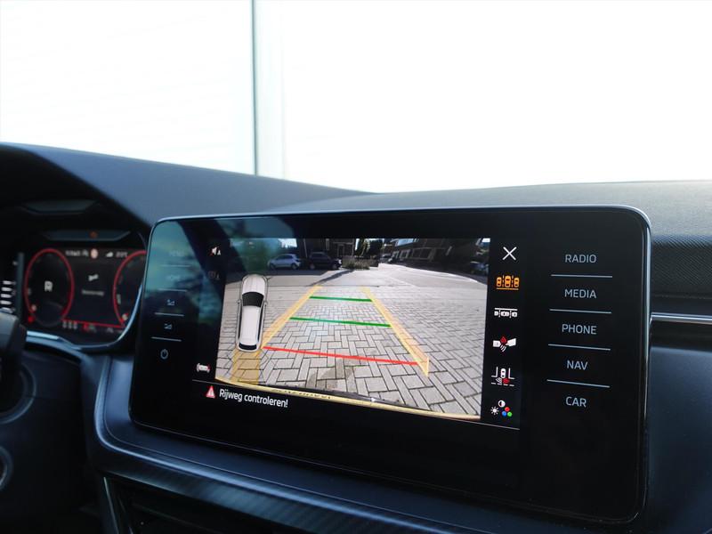 SKODA Kamiq 1.0 TSI 110pk DSG Monte Carlo RIJKLAAR/PANO/KEYLESS/MATRIX/CAMERA/CARPLAY/ACC