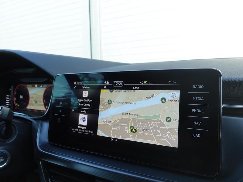 SKODA Kamiq 1.0 TSI 110pk DSG Monte Carlo RIJKLAAR/PANO/KEYLESS/MATRIX/CAMERA/CARPLAY/ACC