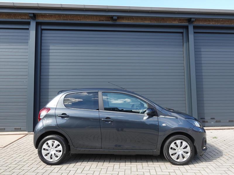 PEUGEOT 108 1.0 e-VTi 5D Allure RIJKLAAR/CAMERA/DAB+/AIRCO/ELEKTRA PAKKET