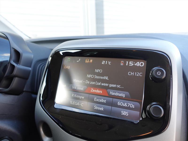 PEUGEOT 108 1.0 e-VTi 5D Allure RIJKLAAR/CAMERA/DAB+/AIRCO/ELEKTRA PAKKET
