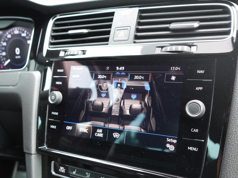 VOLKSWAGEN Golf Vii 1.4 TSI 7-DSG 3XR-line RIJKLAAR/TREKAAK/DCC/LED/ACC/CARPLAY/NAVI