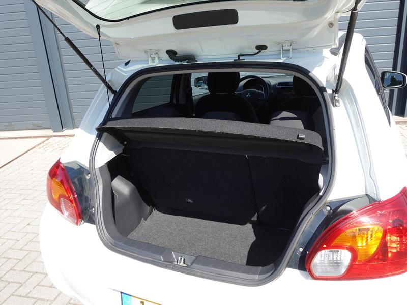 MITSUBISHI Space Star 1.0 MIVEC 71PK Entry 5D RIJKLAAR AIRCO